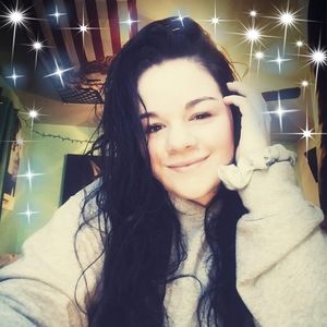 Meet your Posher, Leah